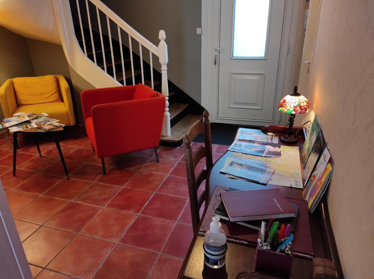 Aux Trois Palmiers Bed and Breakfast Σαιν-Μπριέκ Εξωτερικό φωτογραφία